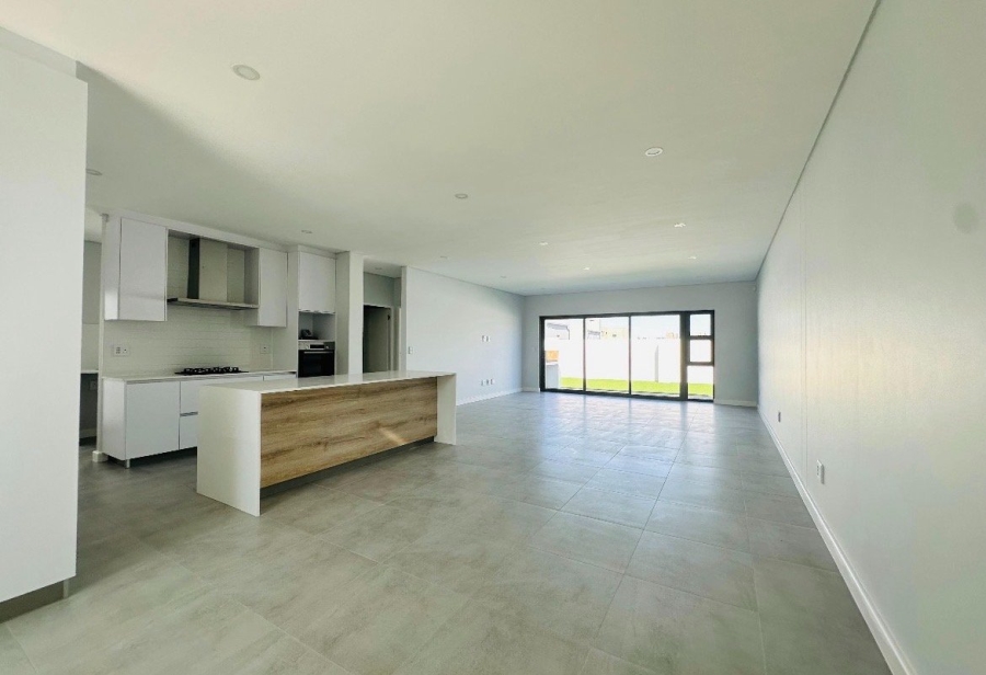 3 Bedroom Property for Sale in Sandown Western Cape